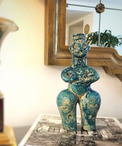 مجسمه زن (املش)